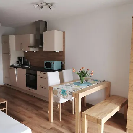 Apartment Grafoner