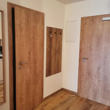 Grafoner Apartment *